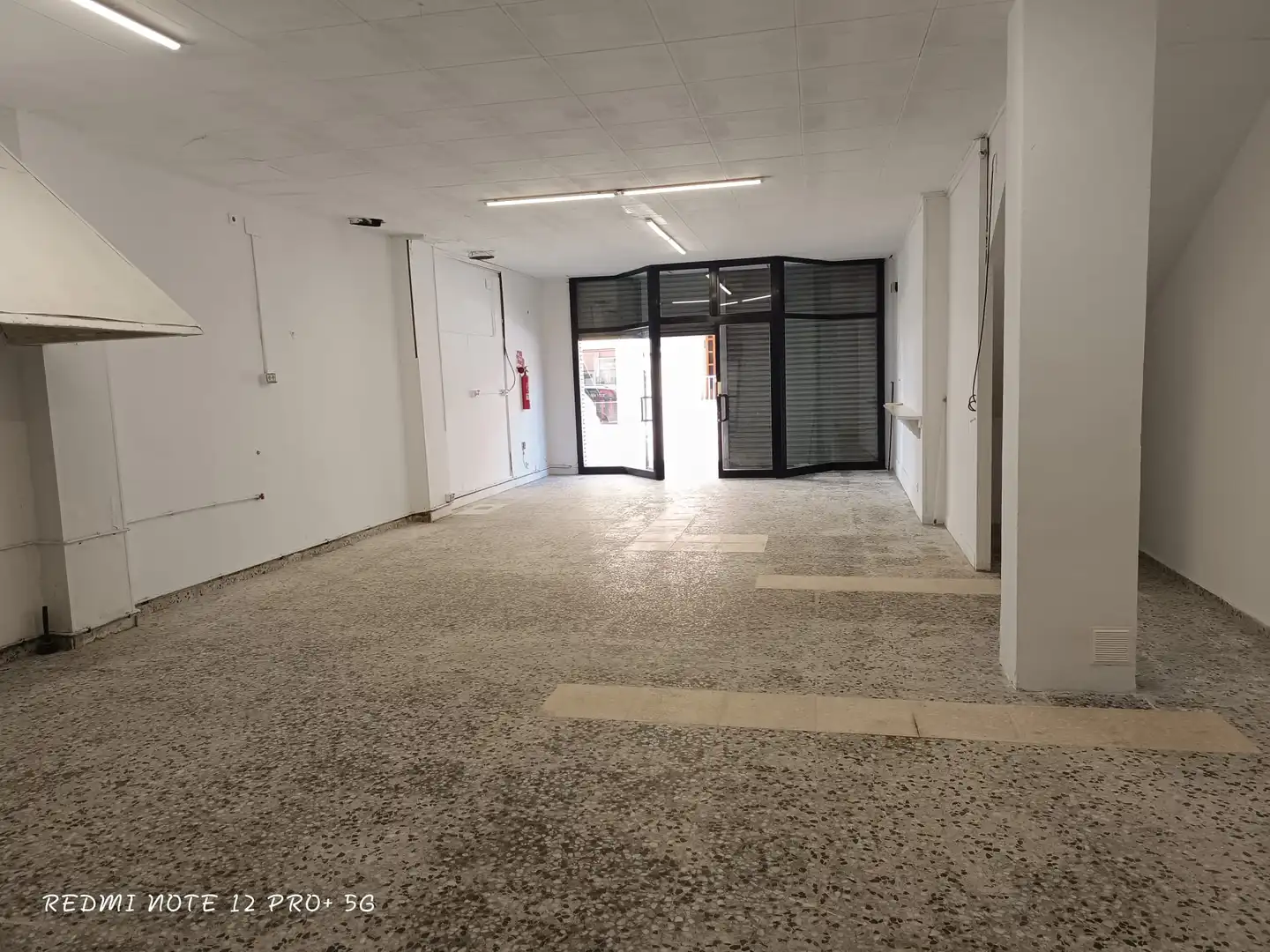 Business premises for sale in Carrer de Puig i Cadafalch 12, imagen 2