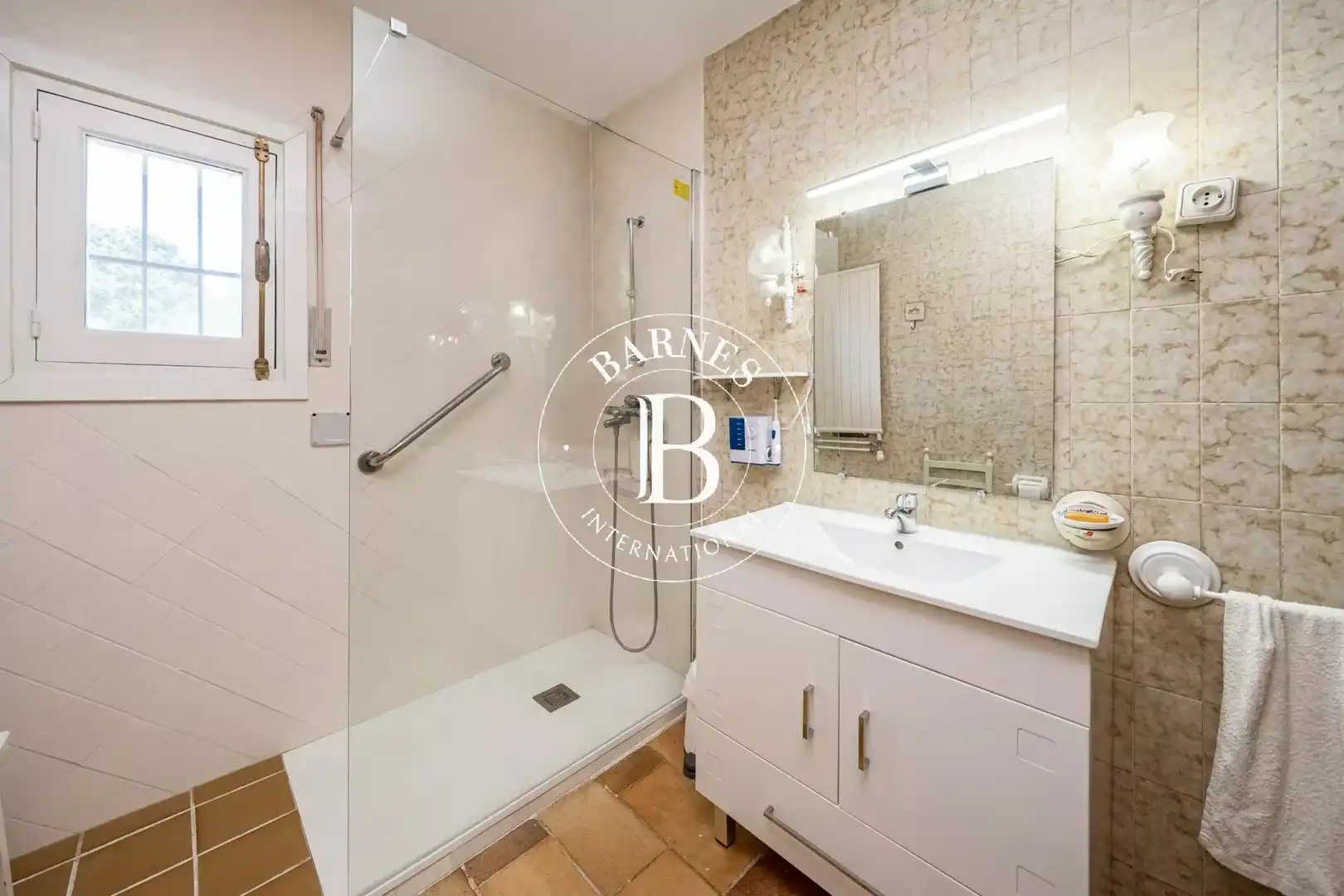Baño de Casa o chalet en venta en Ribatejada con Aire acondicionado, Calefacción y Piscina
