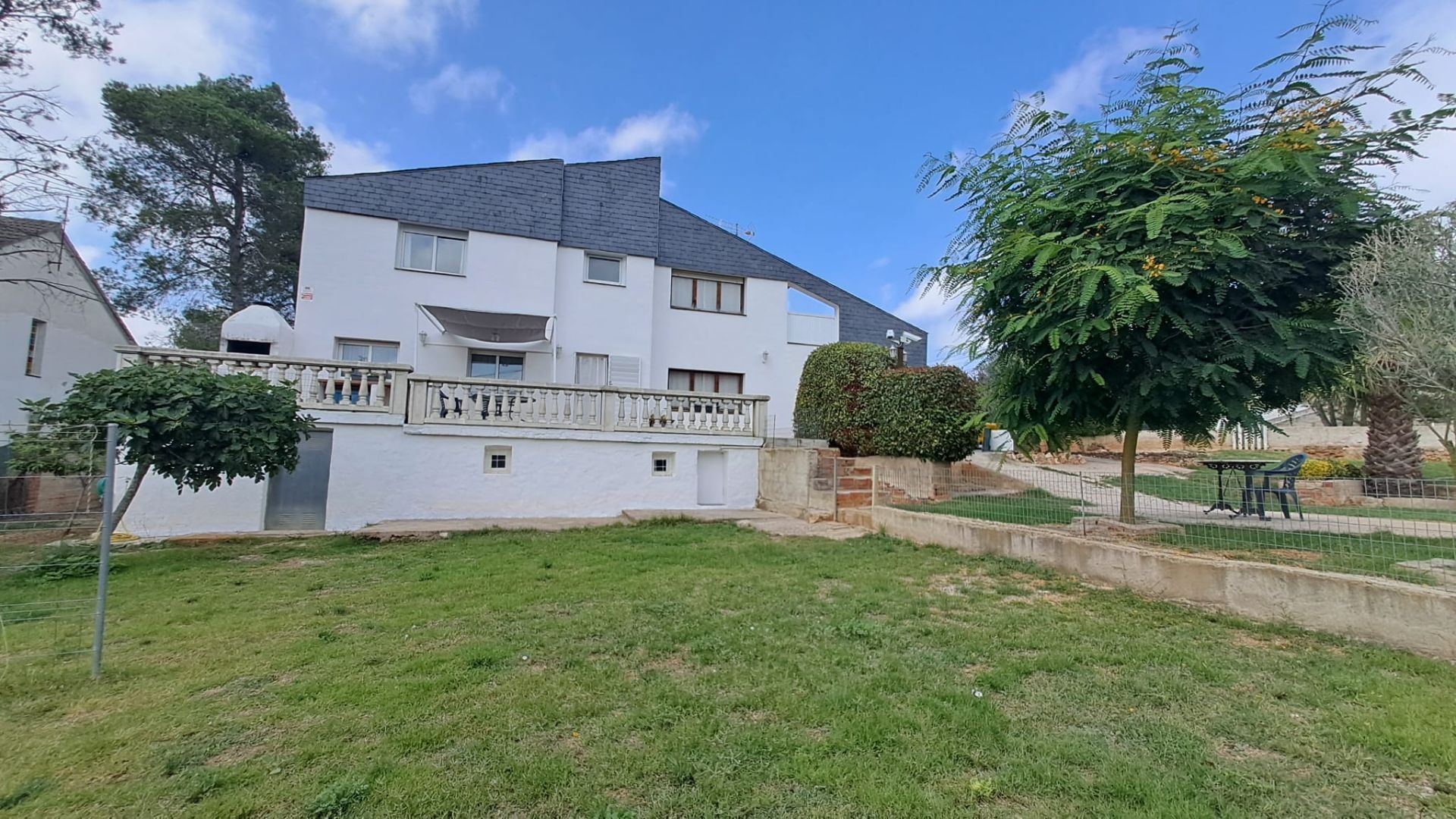 Exterior view of House or chalet for sale in Vallirana  with Air Conditioner, Heating and Private garden