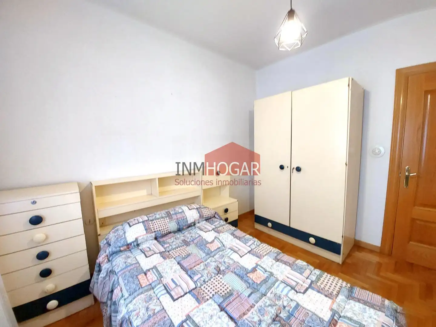 Schlafzimmer von Wohnung zum Verkauf in Arévalo mit Heizung, Parkett und Abstellraum