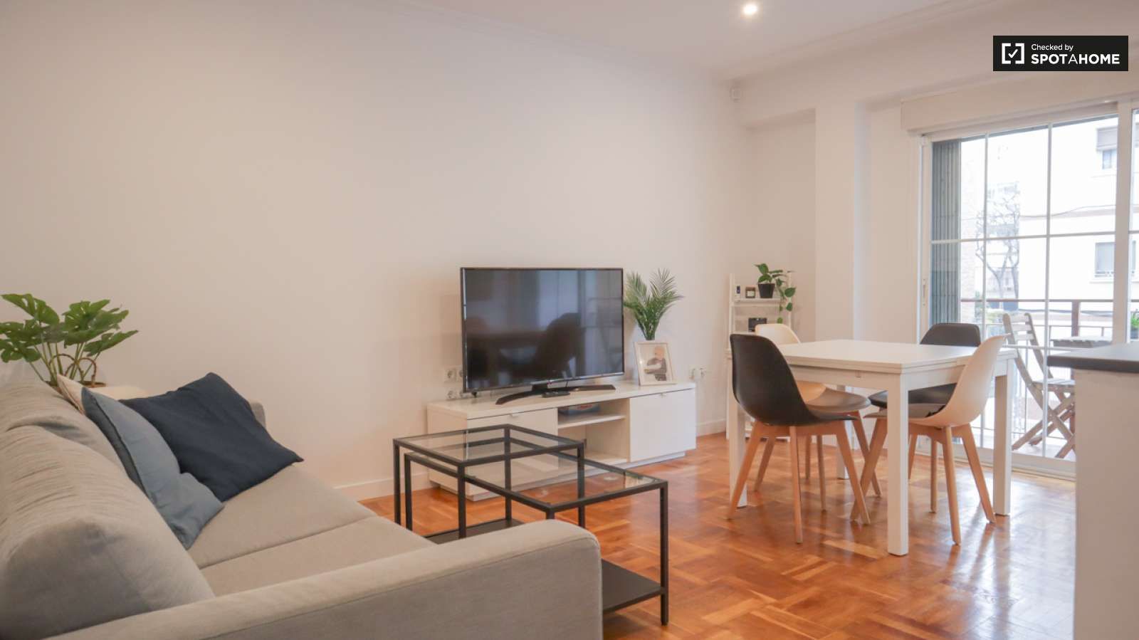 Apartment to share in Puerta del Ángel