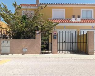 Exterior view of Single-family semi-detached for sale in La Gineta  with Swimming Pool