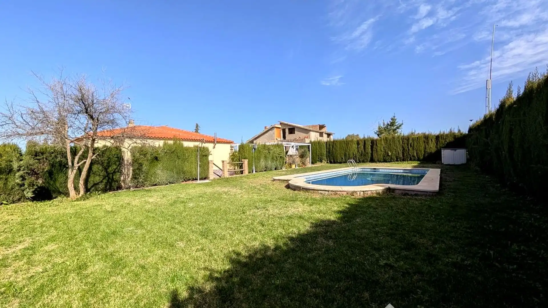 Jardín de Casa o chalet en venta en Linares con Aire acondicionado, Calefacción y Jardín privado