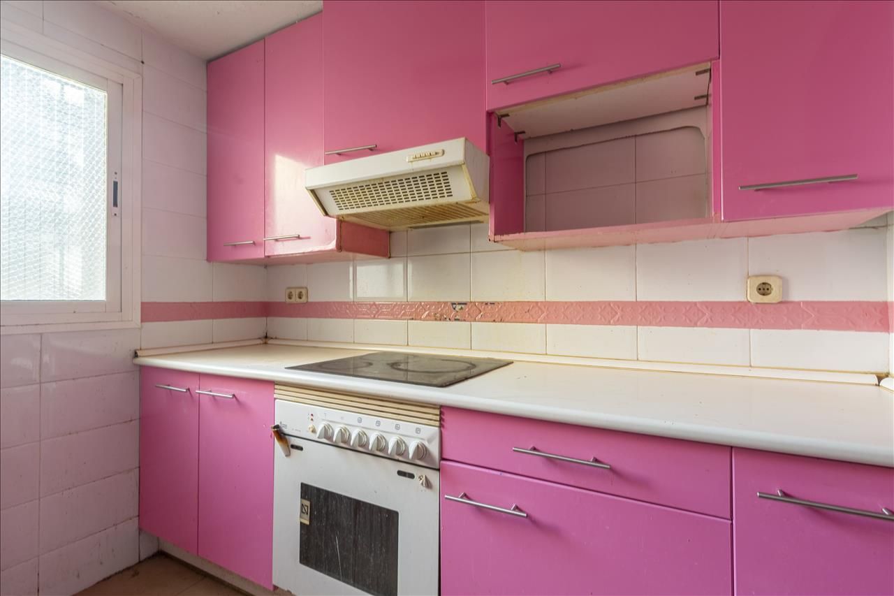 Cocina de Planta baja en venta en  Madrid Capital con Terraza y Piscina