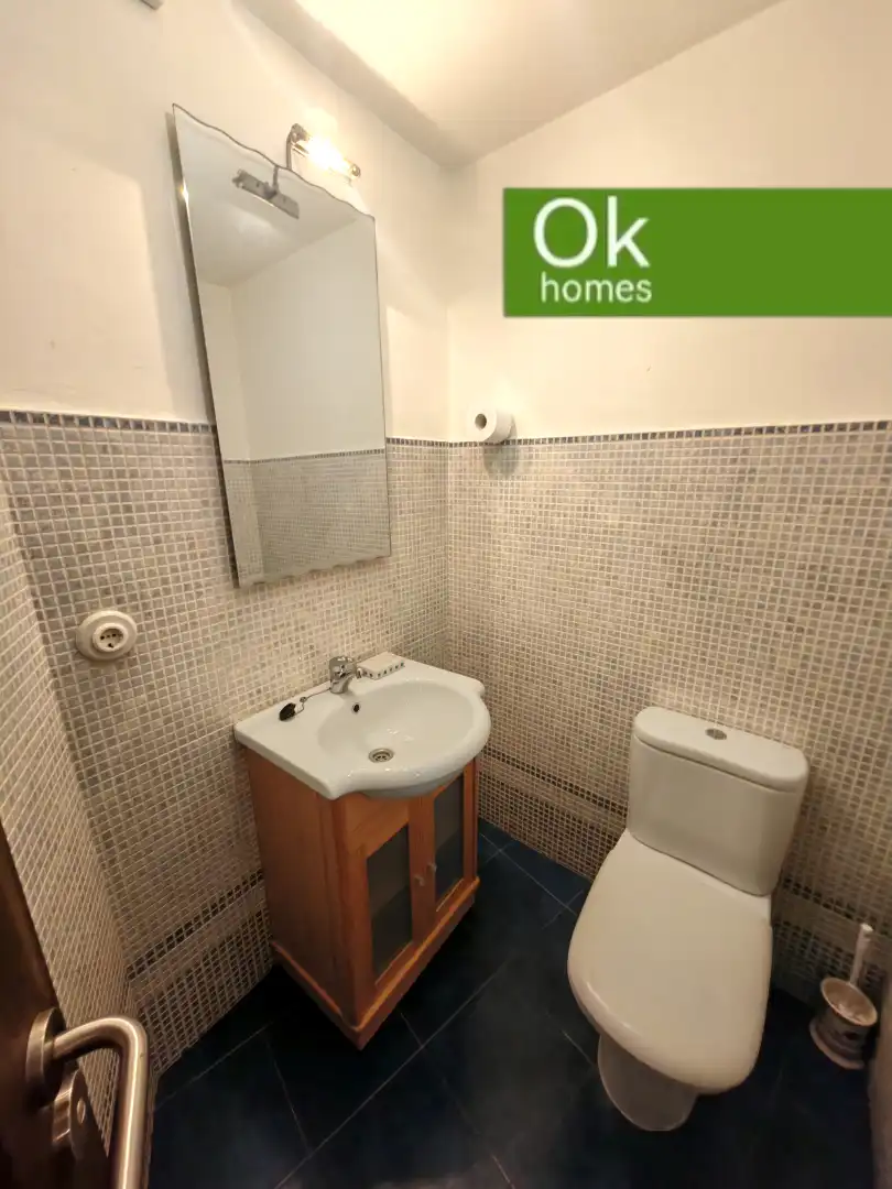 Badezimmer von Country house zum Verkauf in Guitiriz mit Heizung, Parkett und Abstellraum