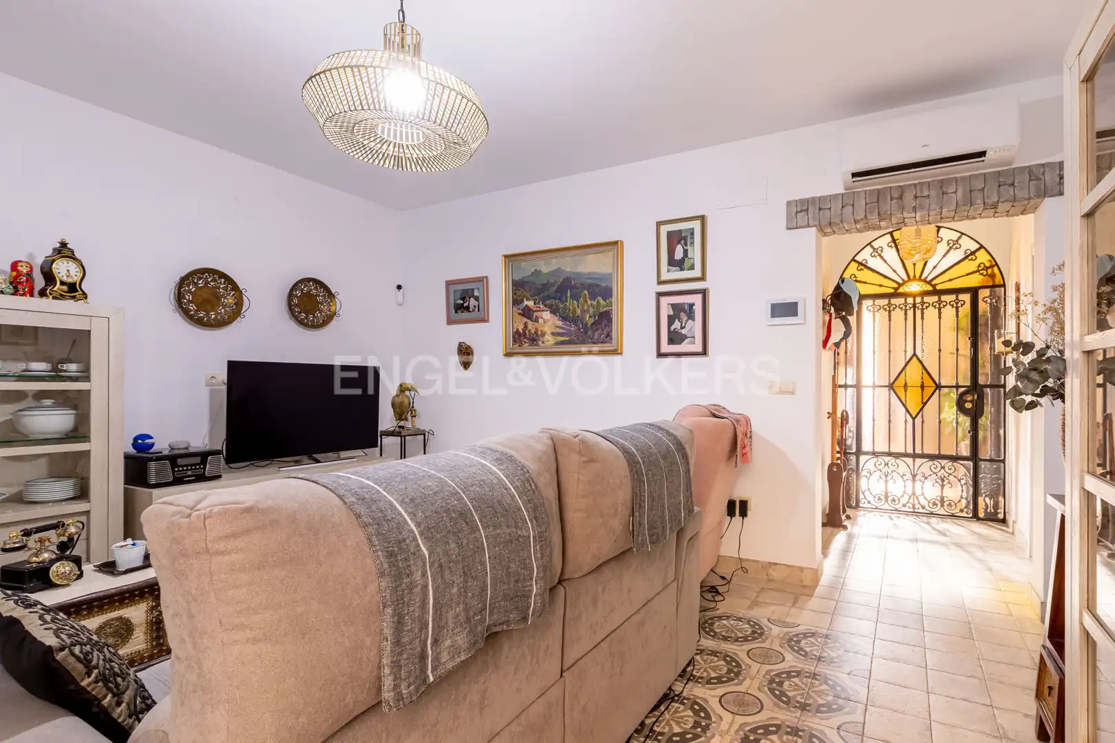 Sala d'estar de Casa o xalet en venda en Utrera amb Aire condicionat, Calefacció i Terrassa