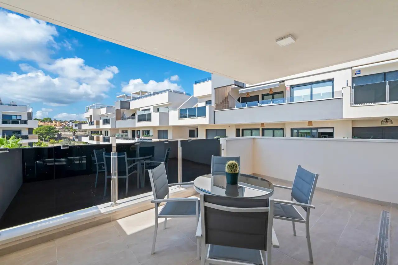 Terrasse von Wohnungen zum Verkauf in Madrid mit Whirlpool und Sauna