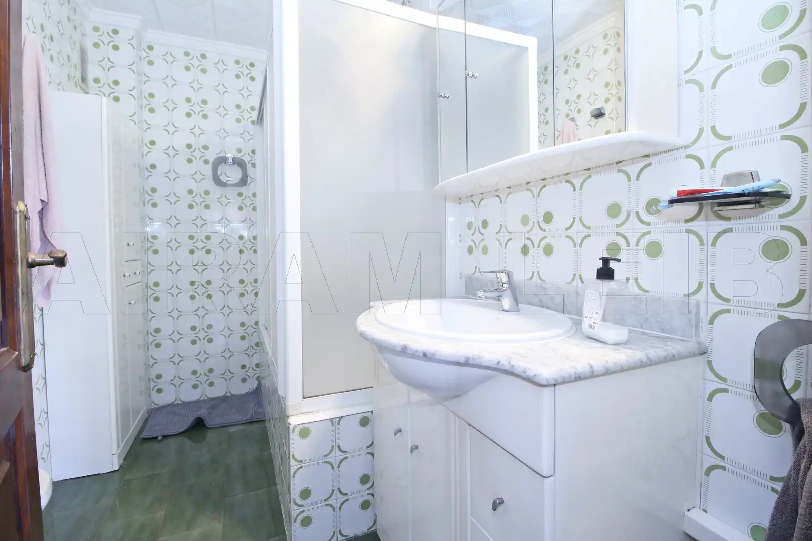 Bathroom of Flat for sale in  Palma de Mallorca  with Air Conditioner and Terrace