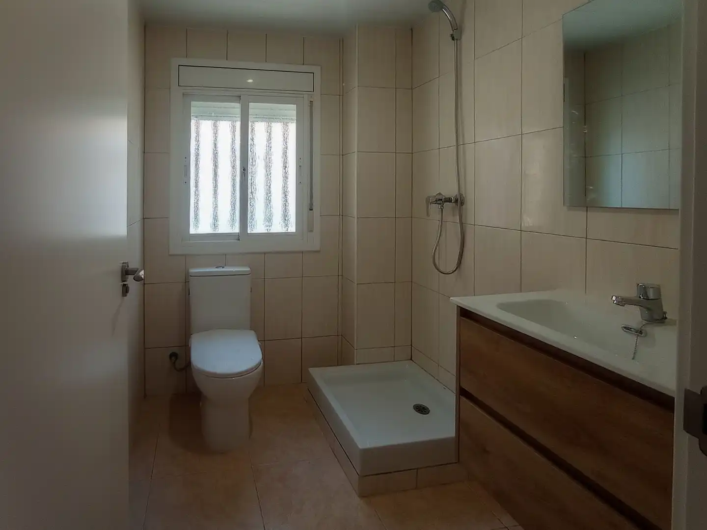 Bany de Planta baixa en venda en Palafrugell amb Parquet, Forn i Alarma