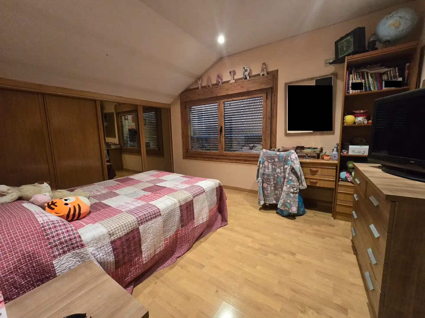 Habitación de Casa o chalet en venta en Amoeiro con Calefacción, Jardín privado y Parquet