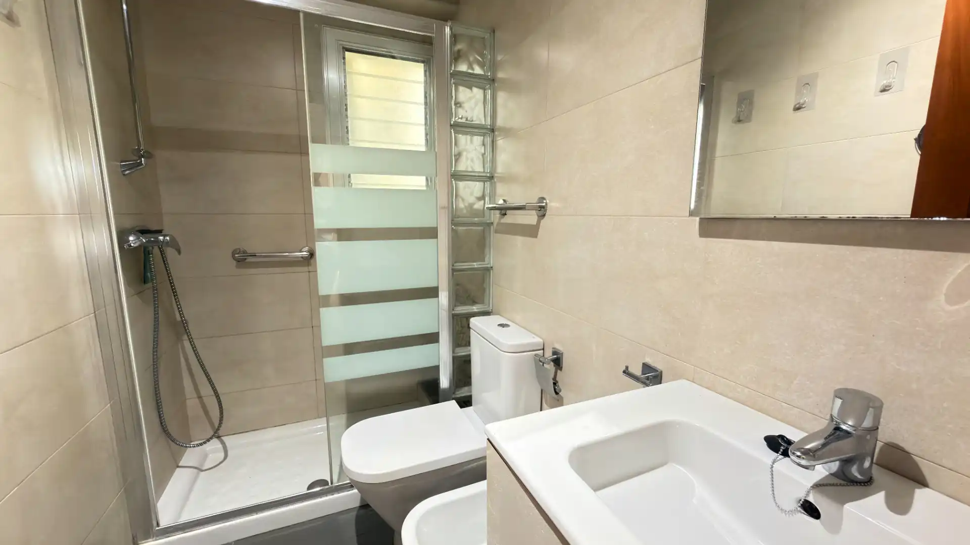 Bany de Pis en venda en Barcelona amb Aire condicionat, Calefacció i Parquet