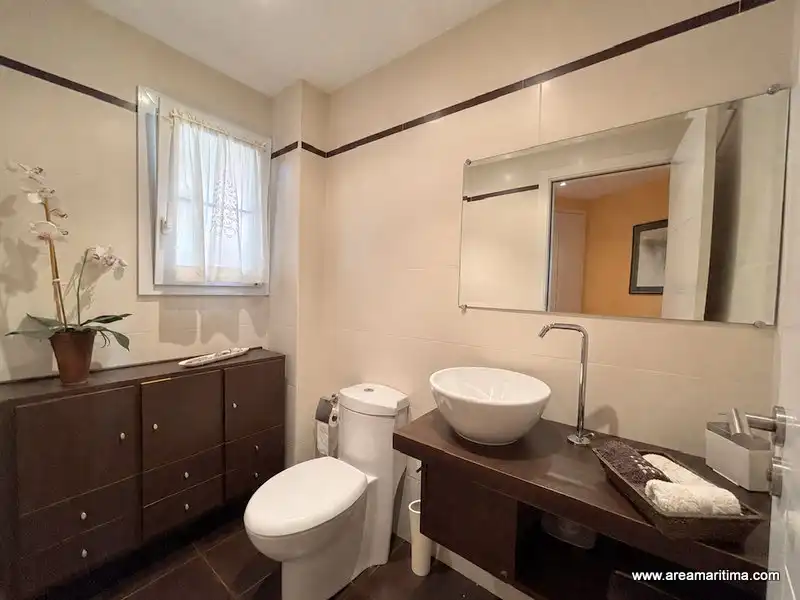 Bathroom of Detached homes for sale in Alboraya  with Air Conditioner, Parquet flooring and Terrace