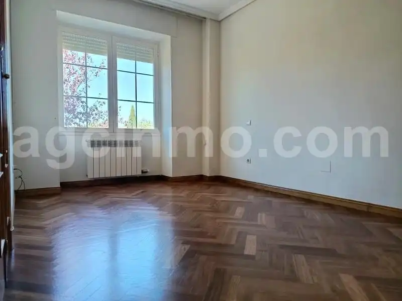 Sala de estar de Casa o chalet en venta en Simancas, Valladolid