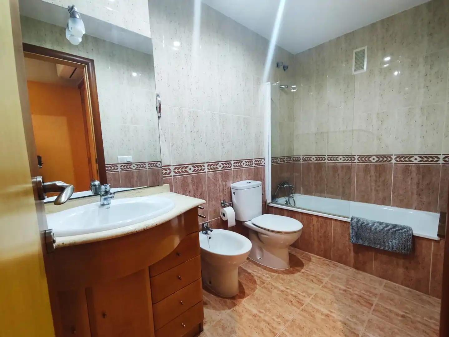 Baño de Piso en venta en Albalat de la Ribera con Aire acondicionado, Trastero y Amueblado