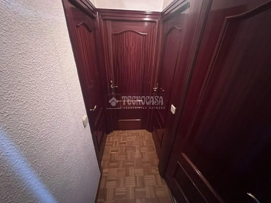 Piso en venta en C. Margaritas, Centro