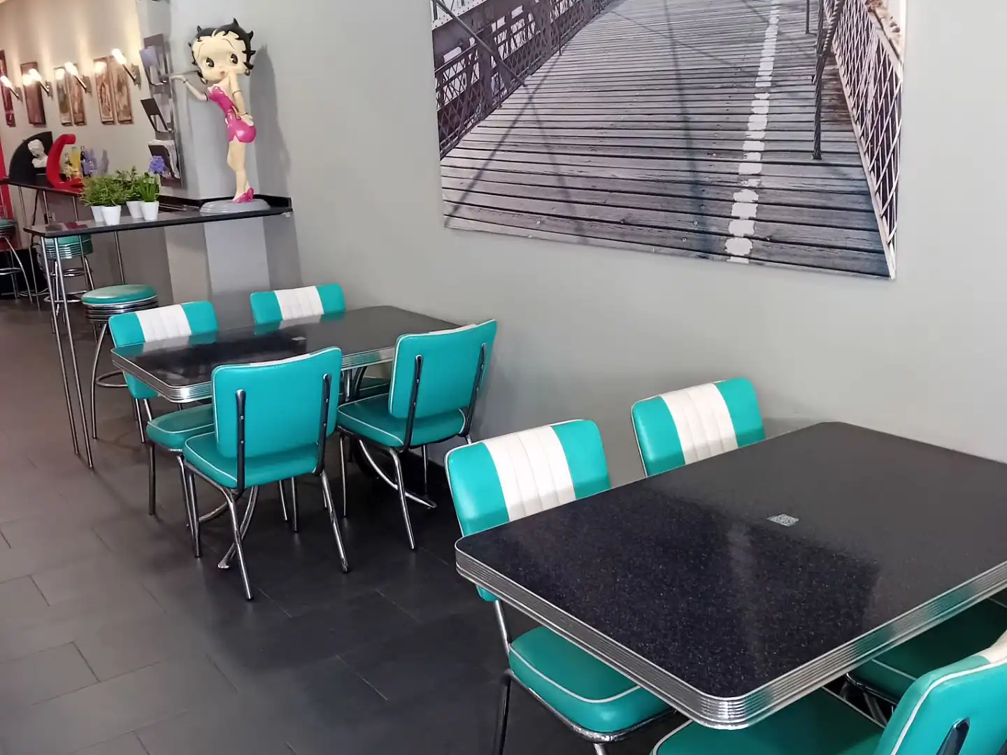 Commercial properties for sale in Estepona  with Terrace and Furnished