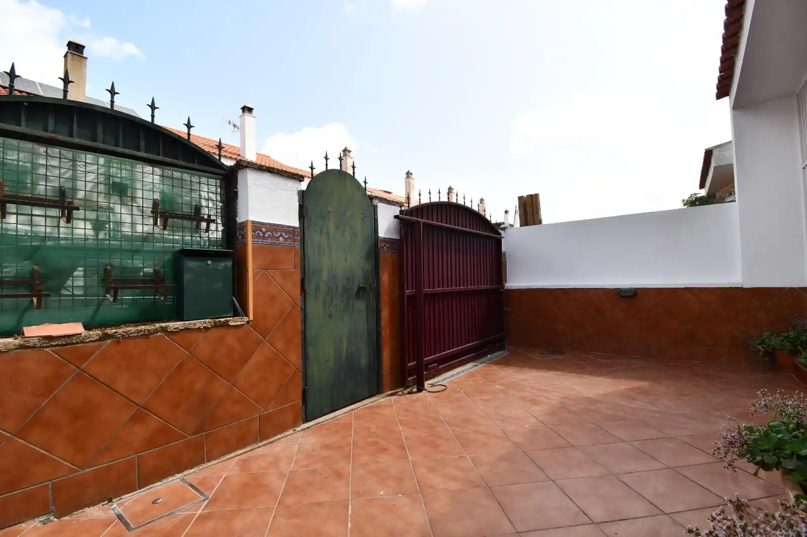 Vista exterior de Casa adosada en venta en Jerez de la Frontera con Aire acondicionado, Terraza y Amueblado