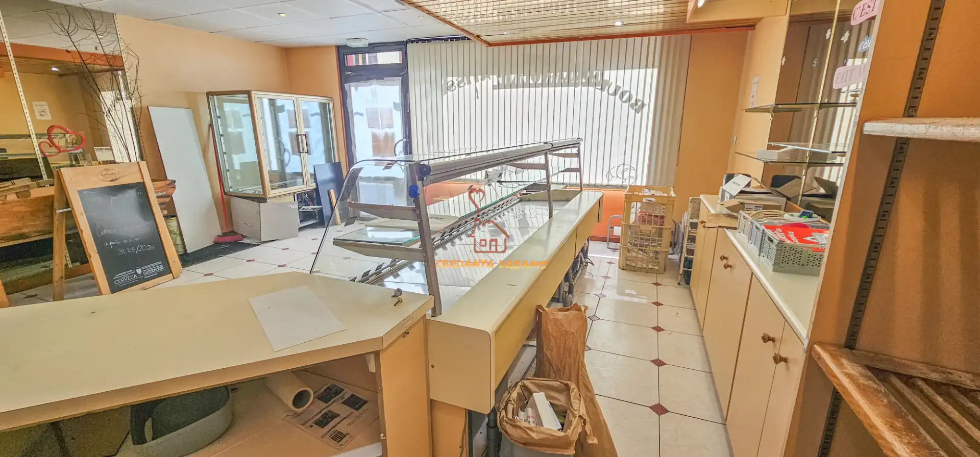 Business premises for sale in Avenue Porte de France 40, imagen 5