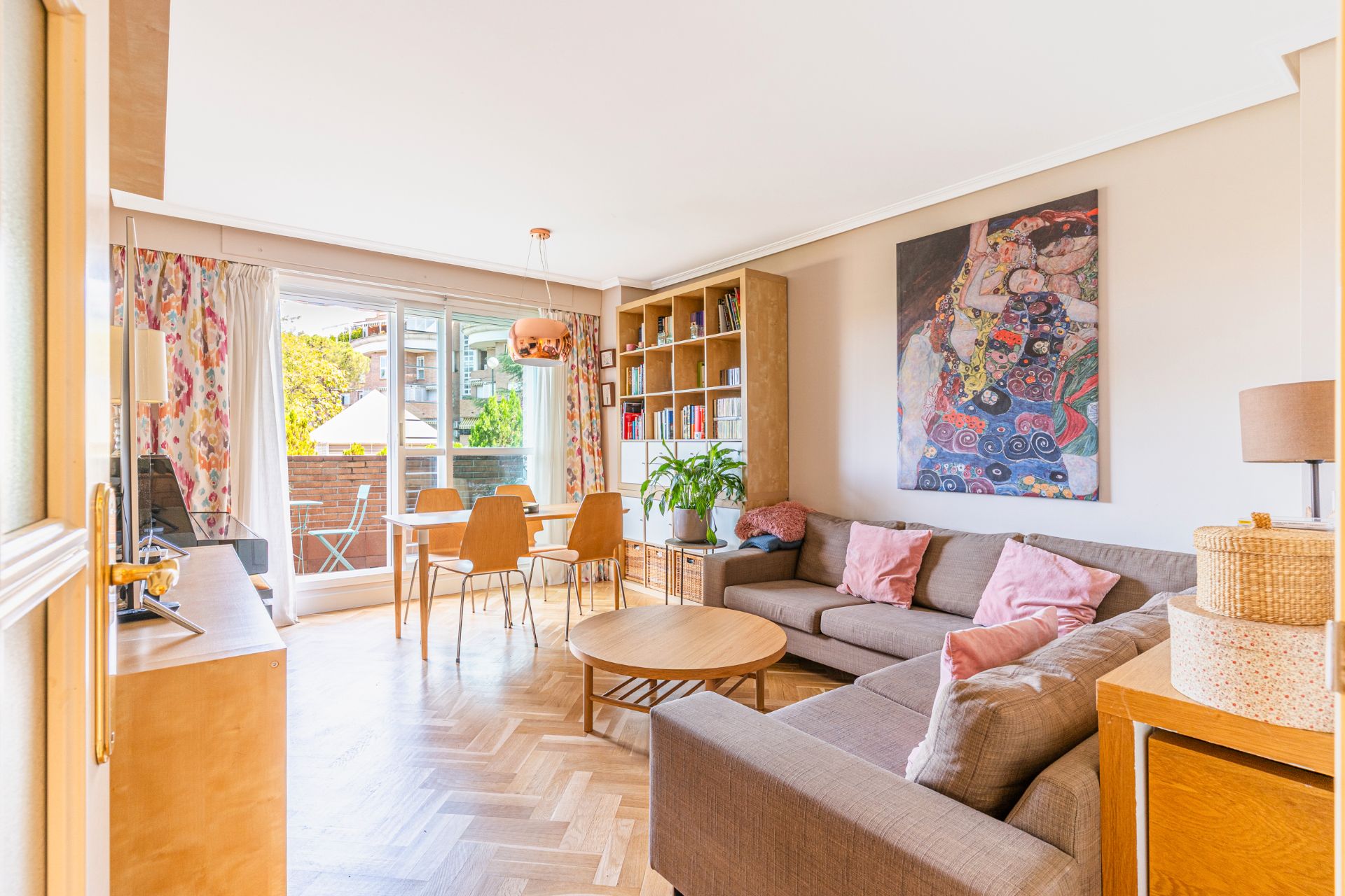 Living room of Duplex for sale in Las Rozas de Madrid  with Air Conditioner, Heating and Private garden