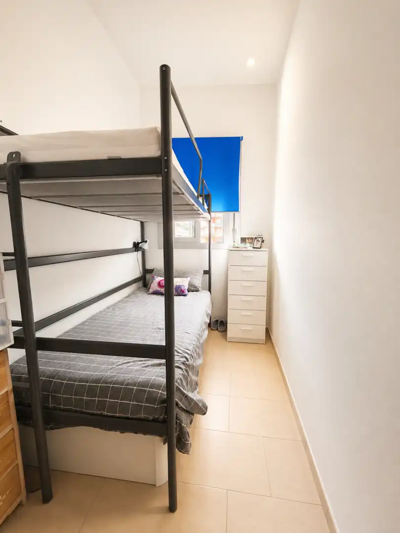 Habitación de Piso en venta en Blanes con Aire acondicionado y Jardín privado