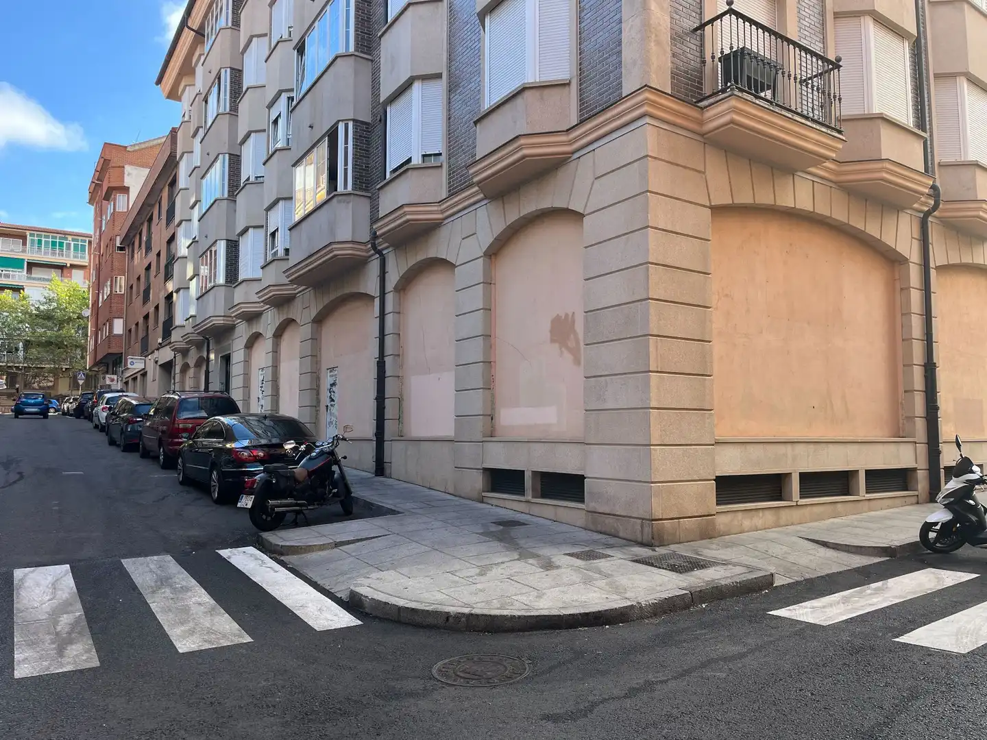 Außenansicht von Geschaftsraum zum Verkauf in Ávila