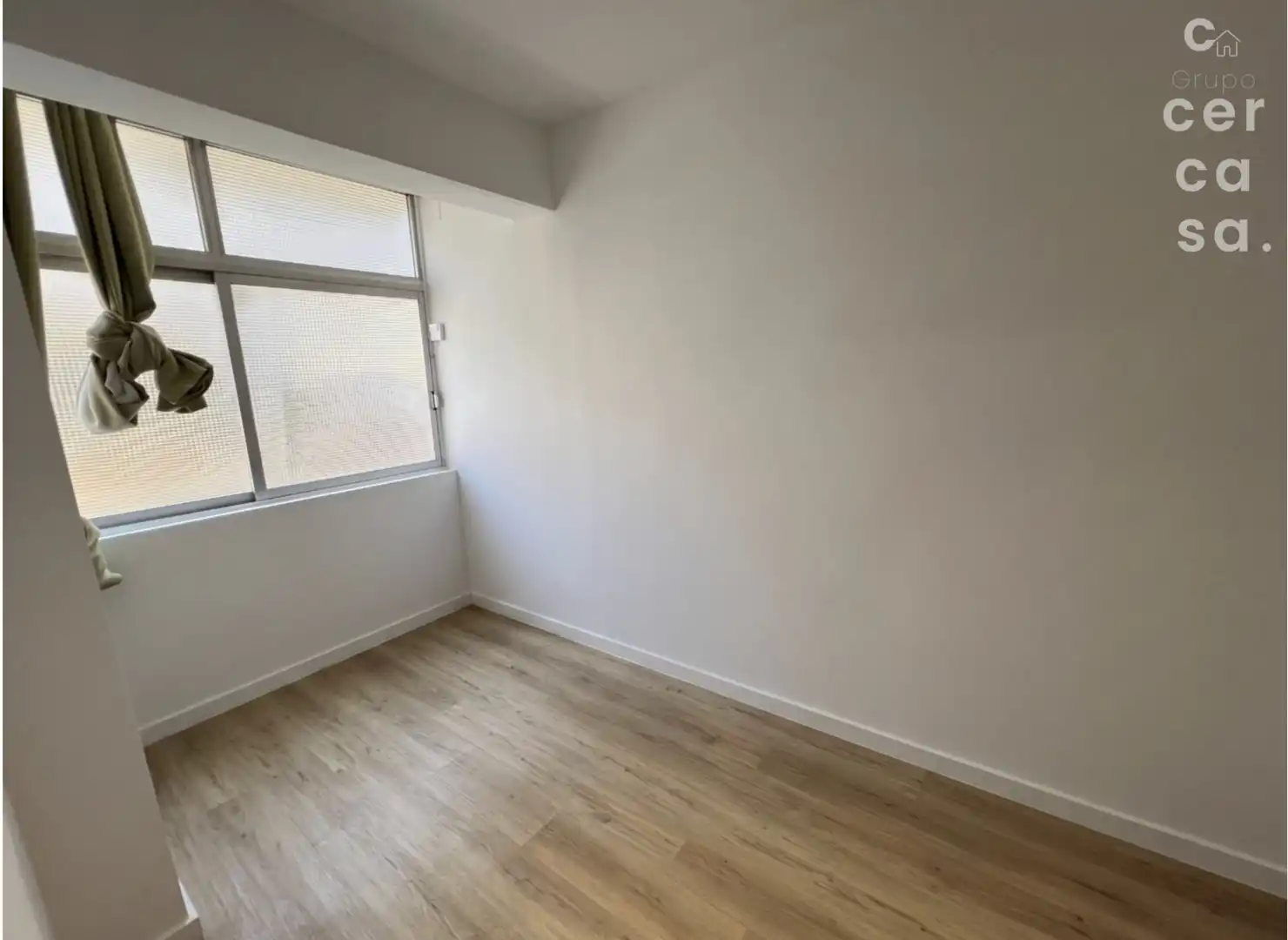 Habitación de Piso en venta en Torrent con Balcón