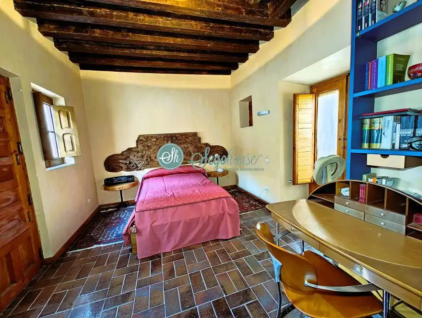 Flat for sale in Segovia  with Heating