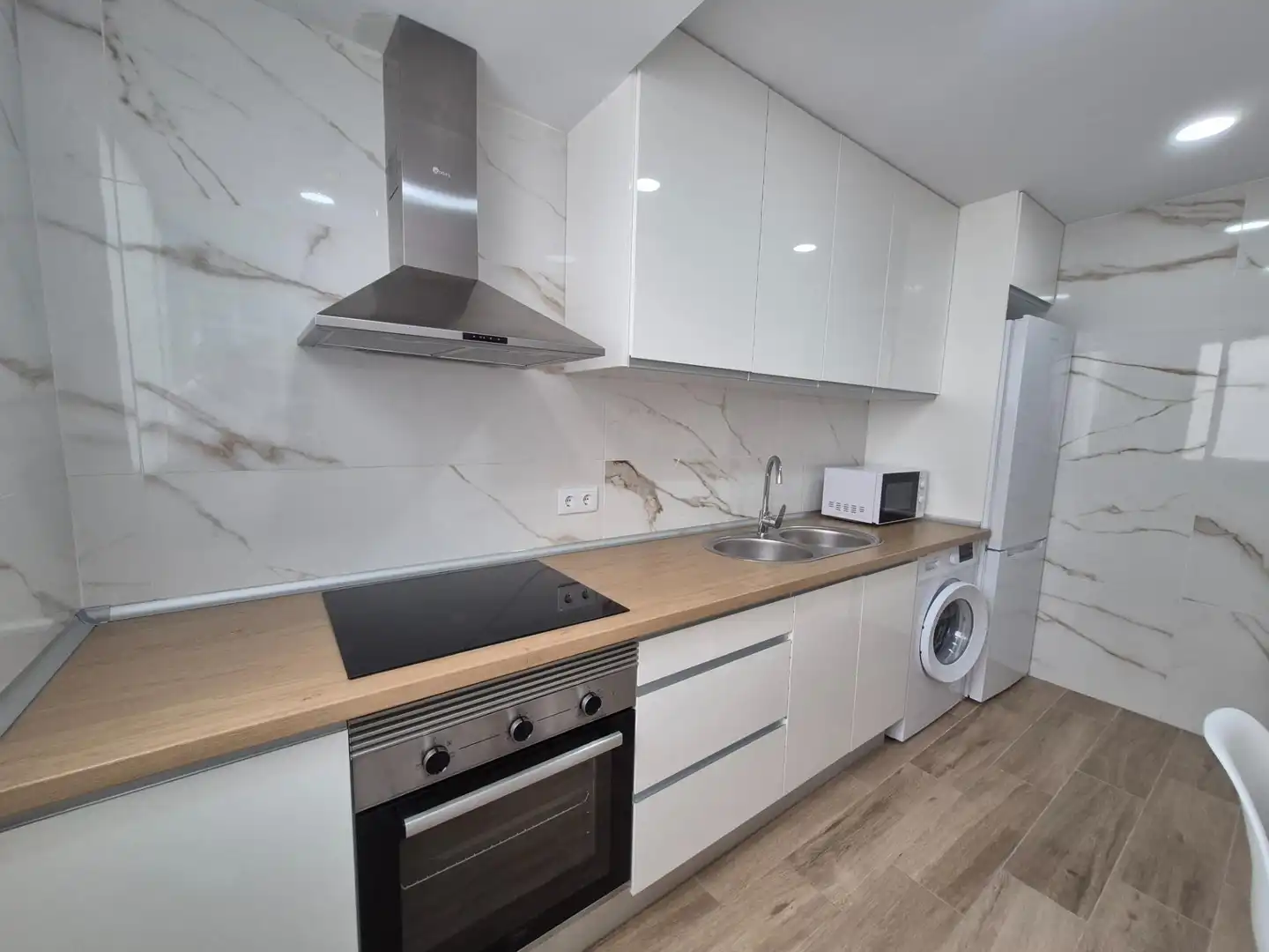 Kitchen of Flat for rent in Mislata  with Air Conditioner and Furnished
