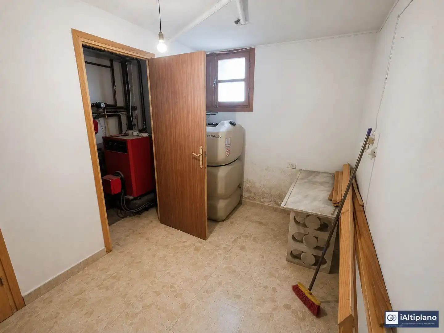 Houses for sale in Baza  with Heating, Private garden and Terrace