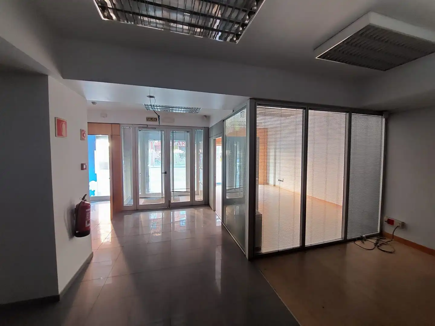 Local comercial en venda a N/A 12, imagen 2