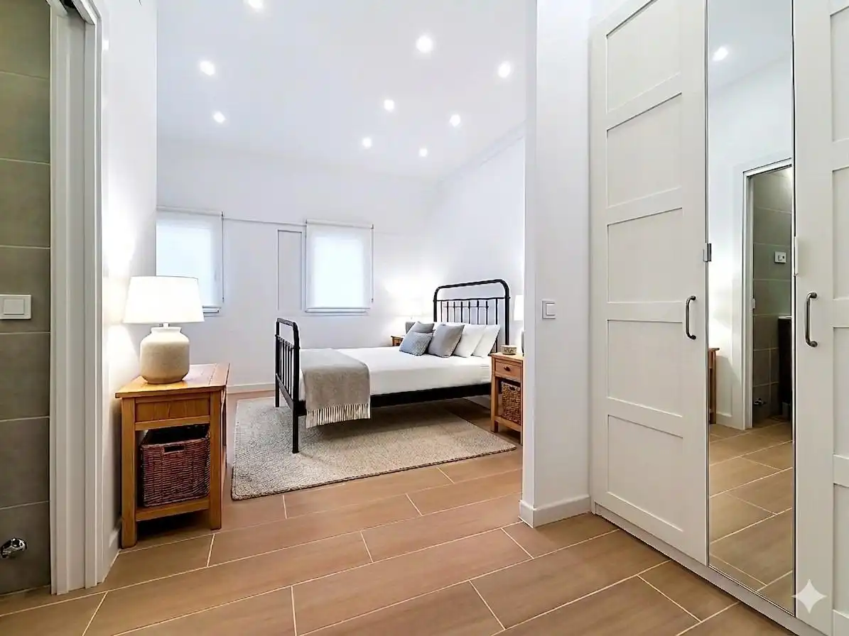 Habitación de Piso en venta en Madrid con Calefacción y Alarma