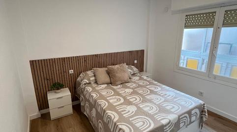 Foto 4 de Estudi de lloguer a Calle Cánovas del Castillo, Carolinas Altas, Alicante