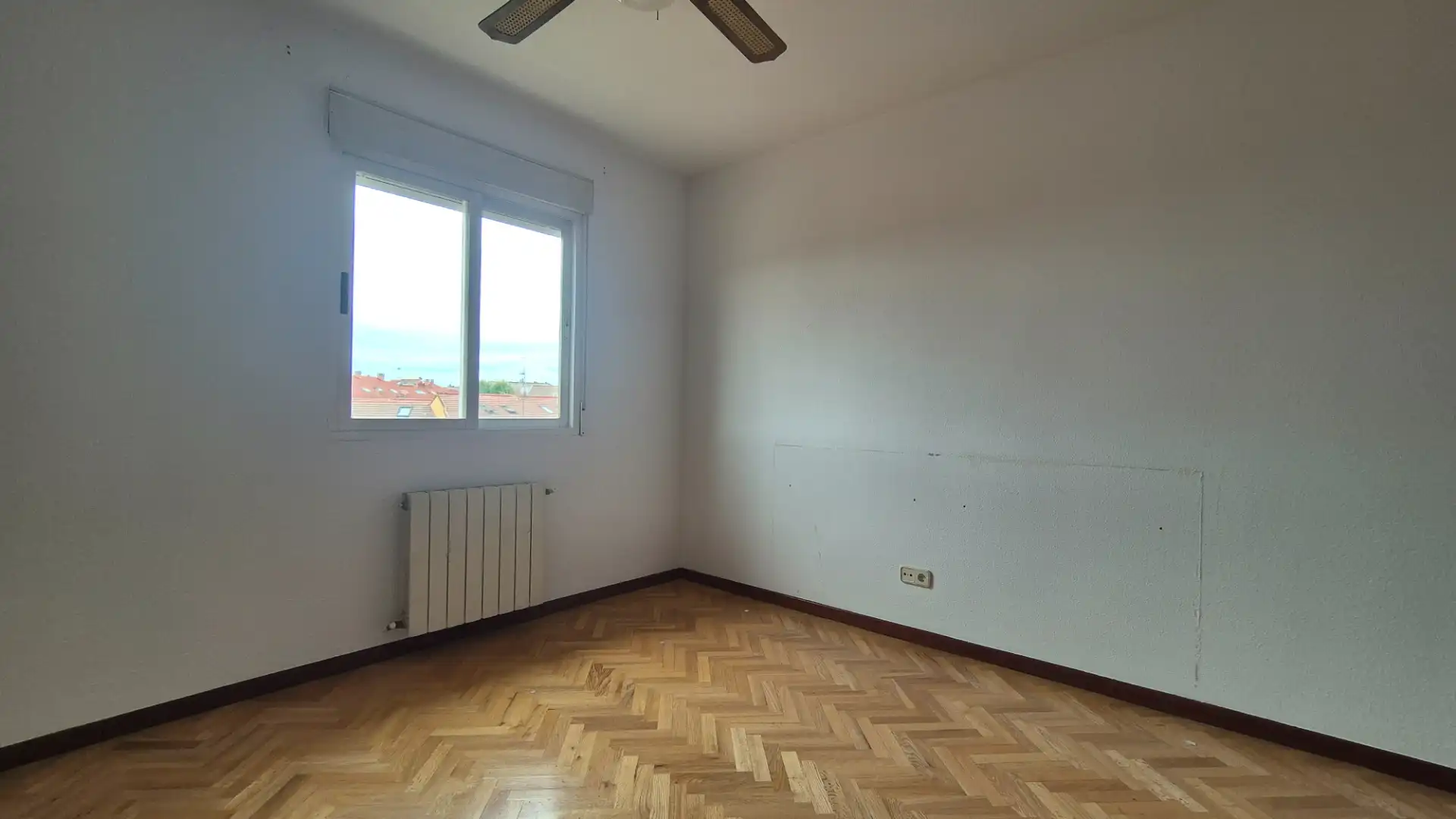 Bedroom of Flat for sale in Galapagar  with Heating, Parquet flooring and Terrace