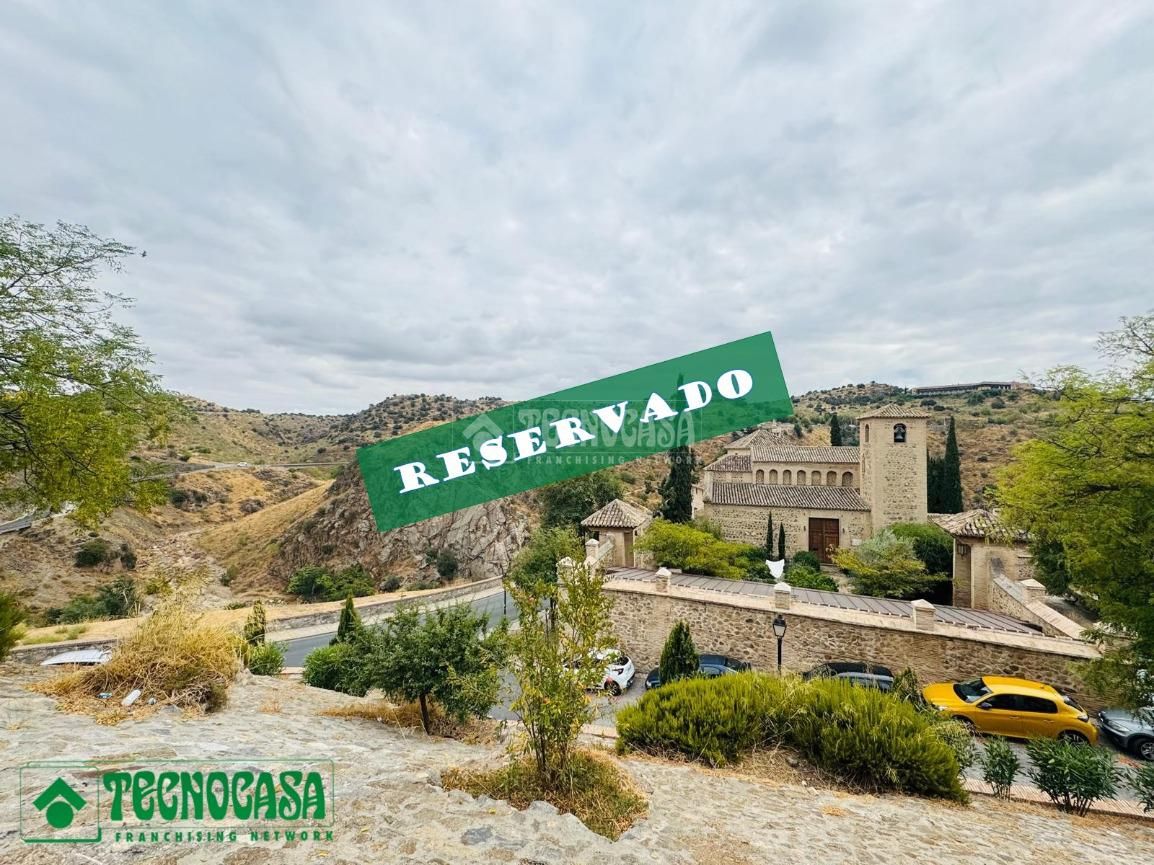 Vista exterior de Pis en venda en  Toledo Capital amb Aire condicionat