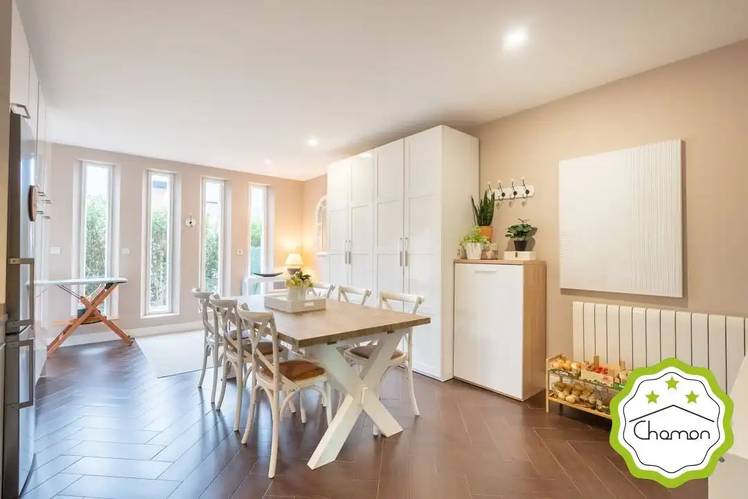 Comedor de Casa adosada en venta en Bilbao  con Calefacción, Jardín privado y Terraza