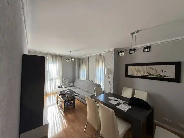 Sala d'estar de Pis en venda en Burgos amb Calefacció i Moblat