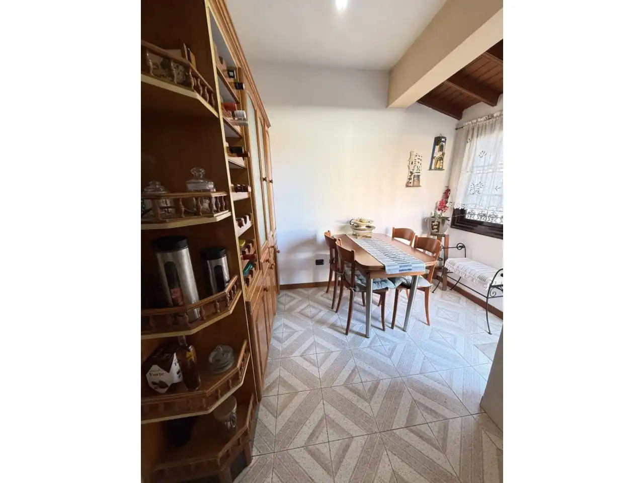 Menjador de Casa adosada en venda en San Cristóbal de la Laguna amb Jardí privat, Parquet i Terrassa
