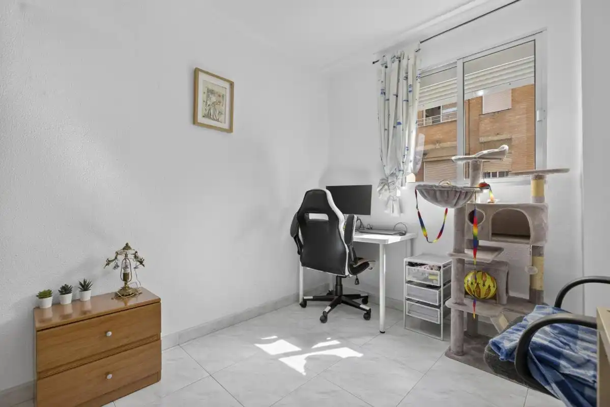 Schlafzimmer von Wohnung zum Verkauf in San Juan de Aznalfarache mit Klimaanlage, Heizung und Terrasse