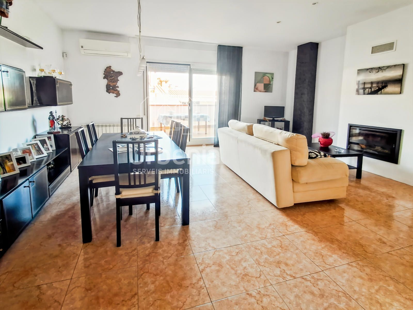Living room of Houses for sale in Mataró  with Air Conditioner and Terrace