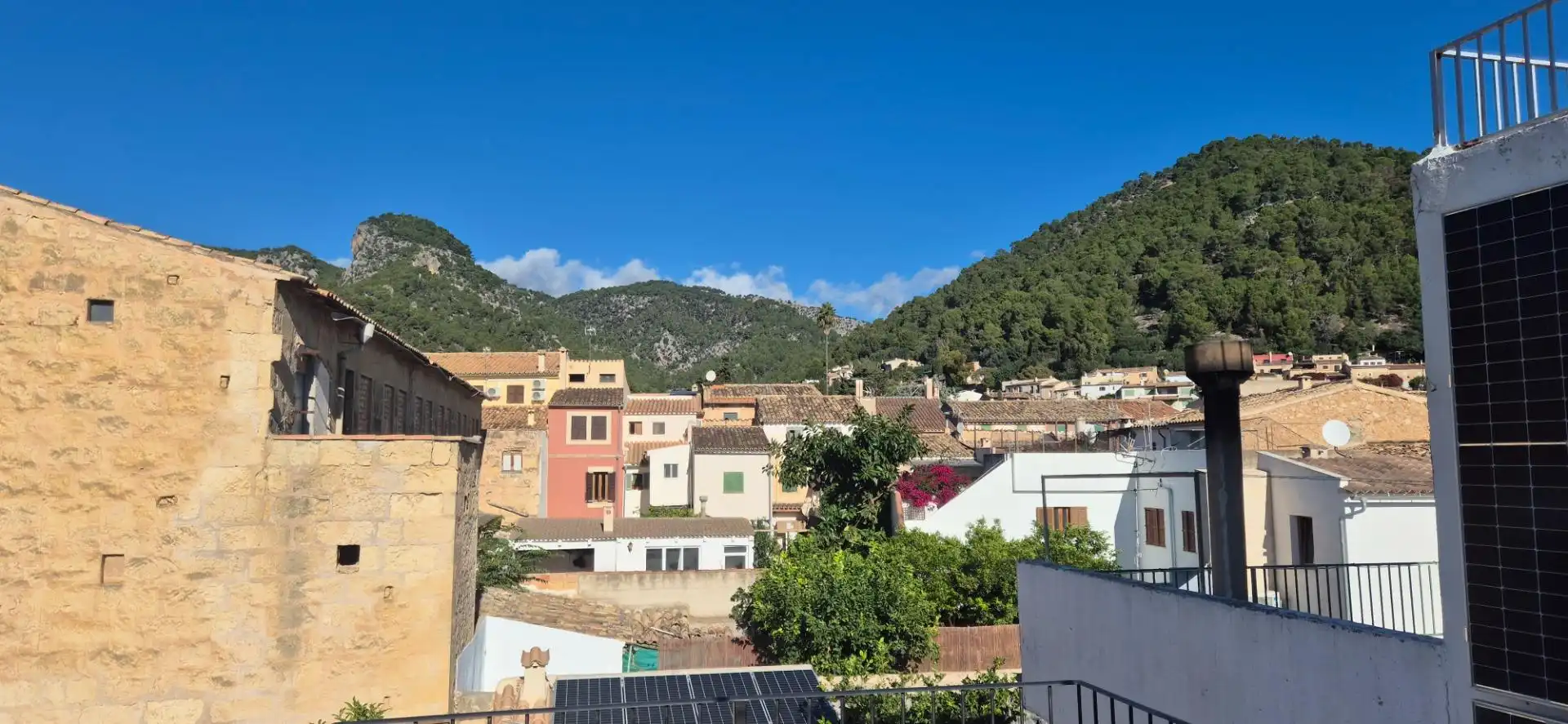 Vista exterior de Finca rústica en venta en Alaró con Aire acondicionado, Calefacción y Terraza