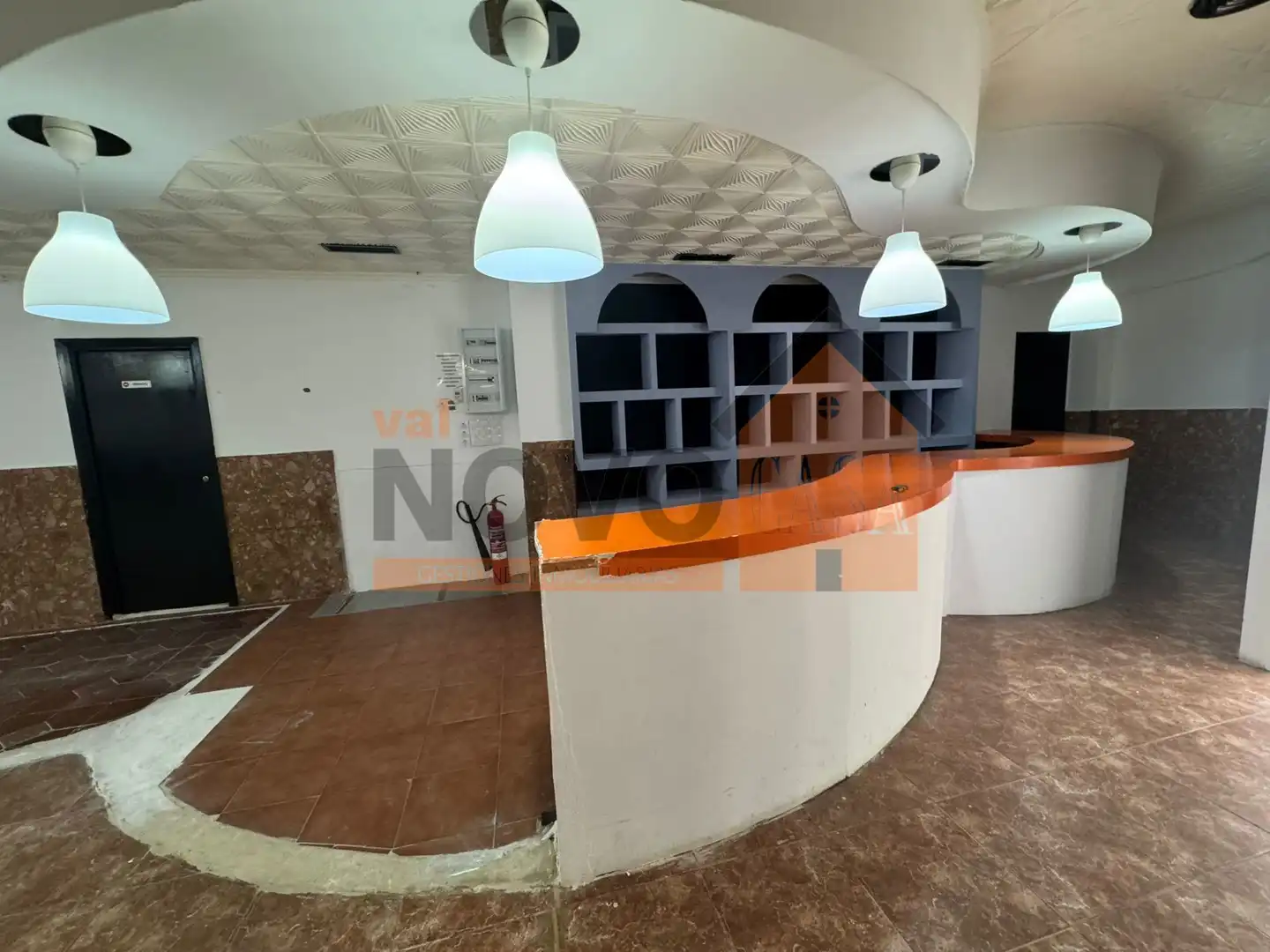 Business premises to rent in Luis Vives, imagen 2
