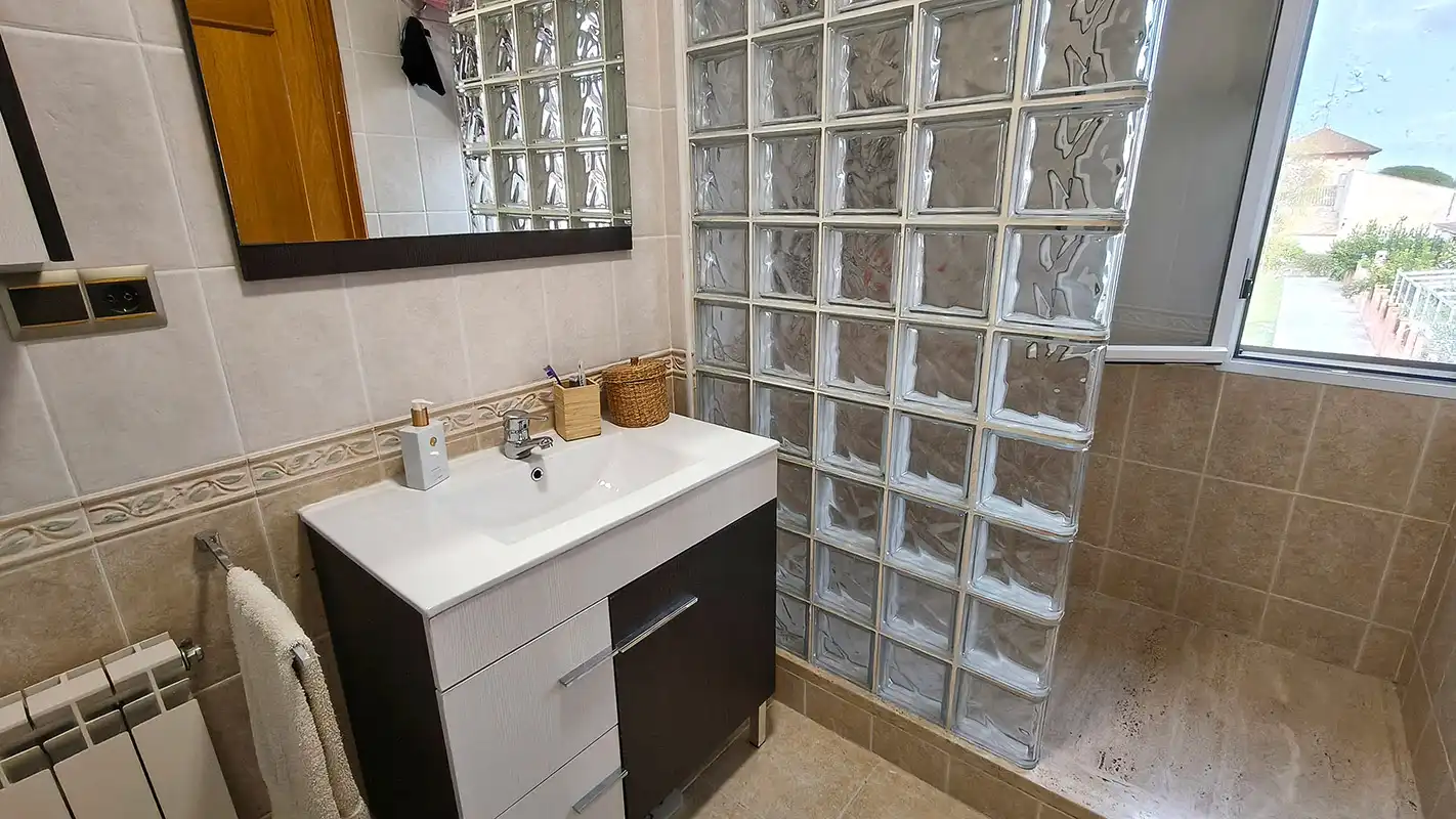 Bathroom of Detached homes for sale in Pedanías Oeste