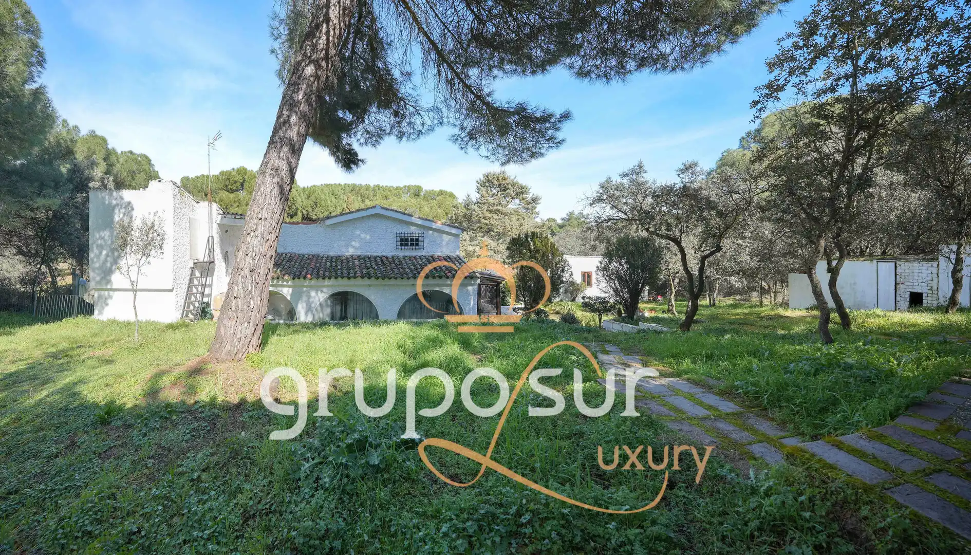 Houses for sale in Carretera Villanueva, 8, Puente Duero