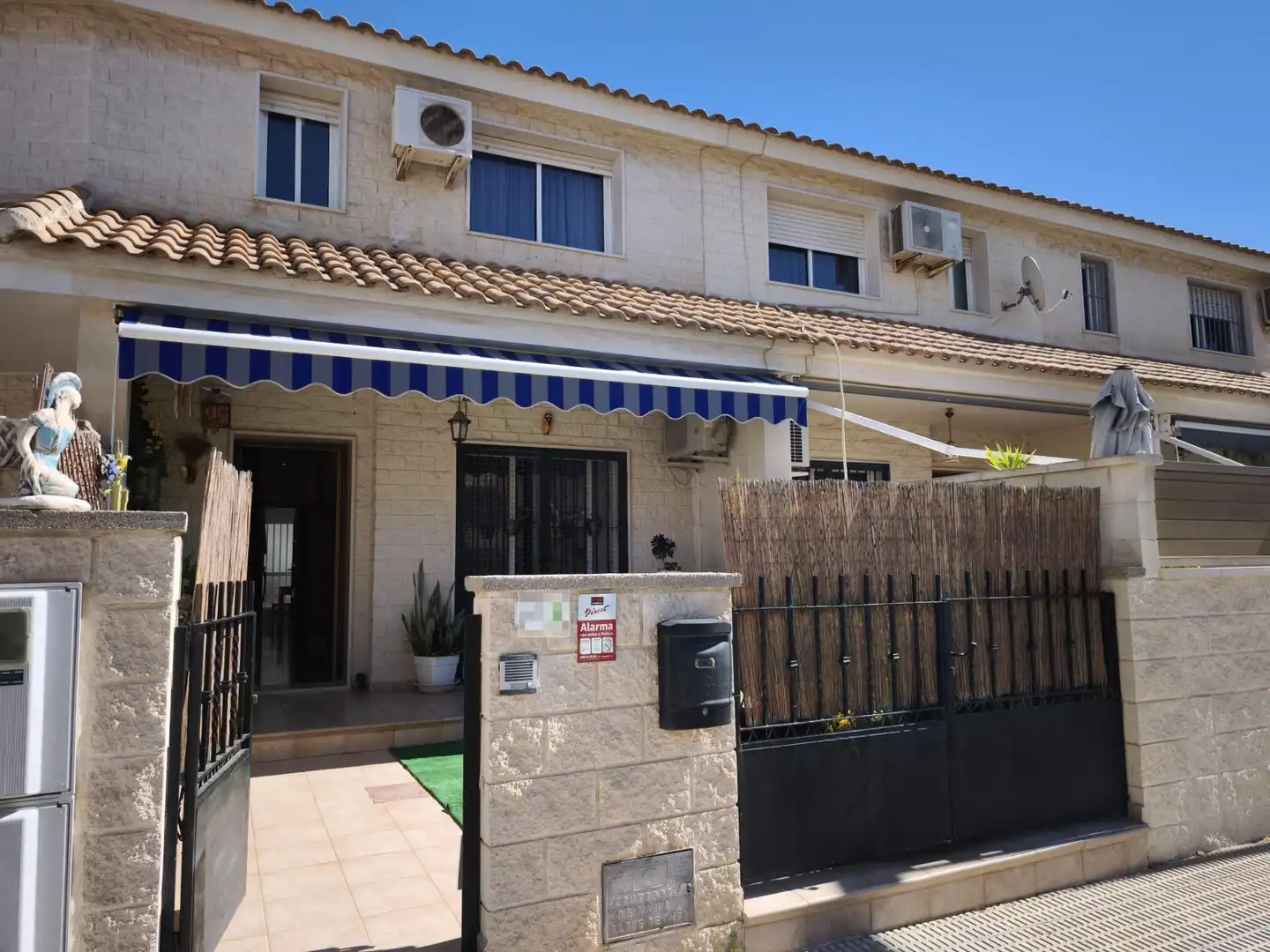 Vista exterior de Casa adosada en venta en San Javier con Aire acondicionado, Calefacción y Terraza