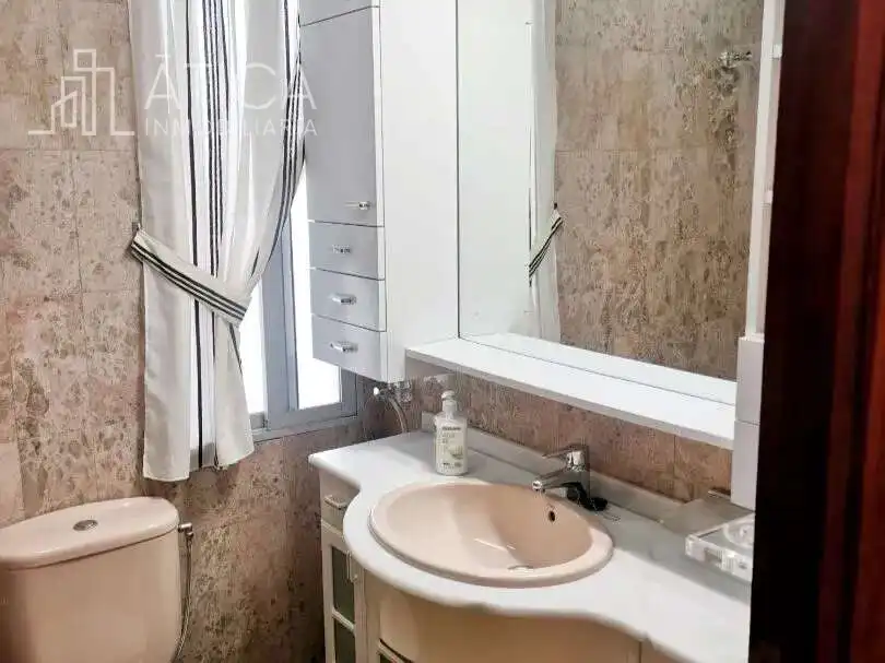 Bany de Pis de lloguer en Garrido