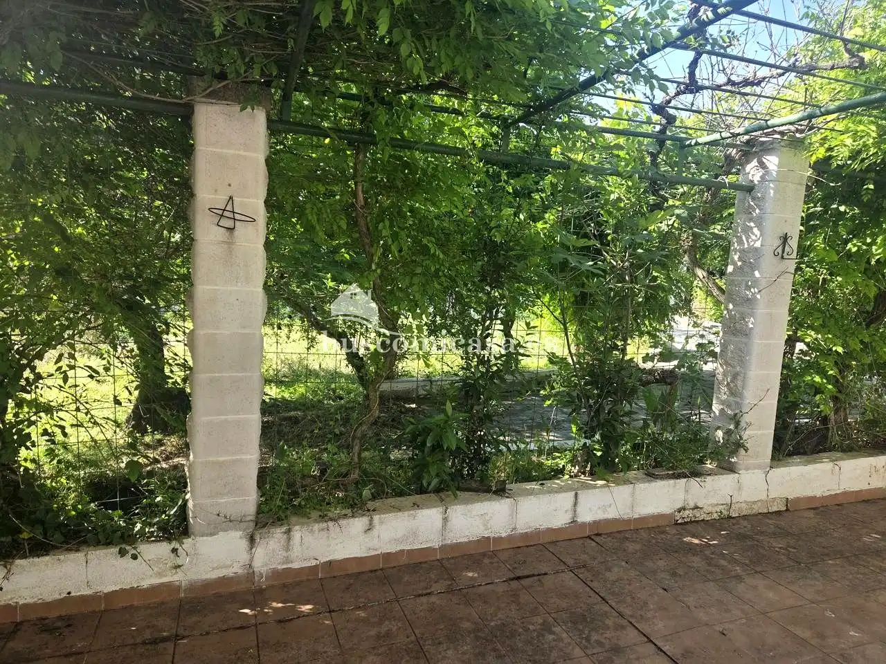 Jardí de Casa o xalet en venda en Jaén amb Jardí privat, Traster i Moblat