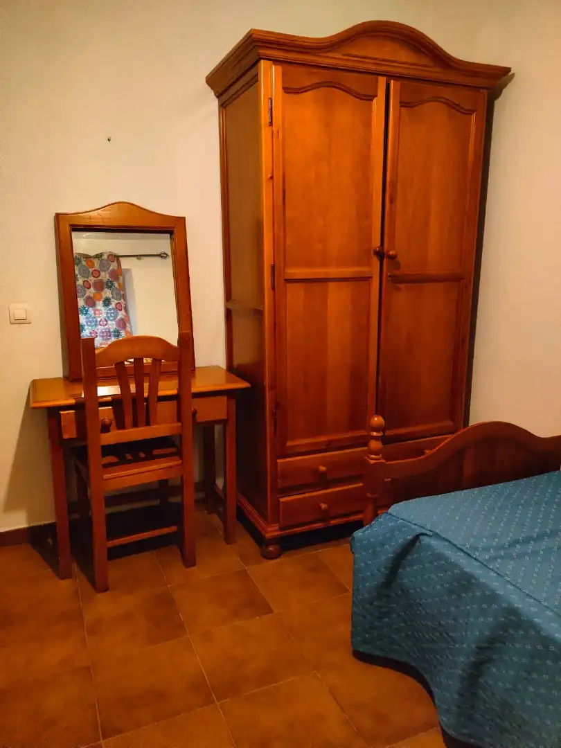 Dormitori de Casa o xalet de lloguer en Villagarcía de la Torre amb Jardí privat, Piscina i Moblat