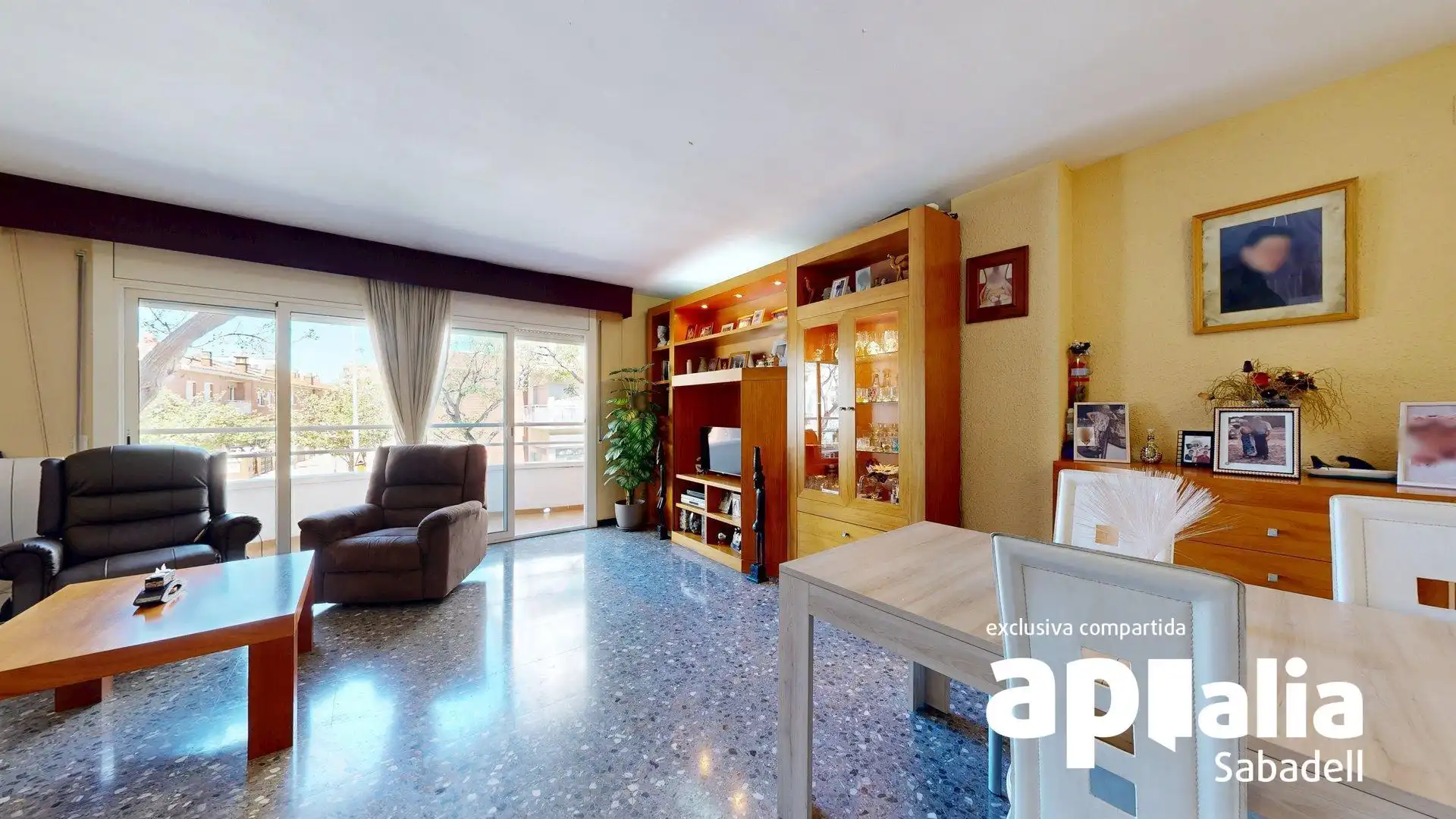 Sala de estar de Casa adosada en venta en Barberà del Vallès con Calefacción, Terraza y Balcón
