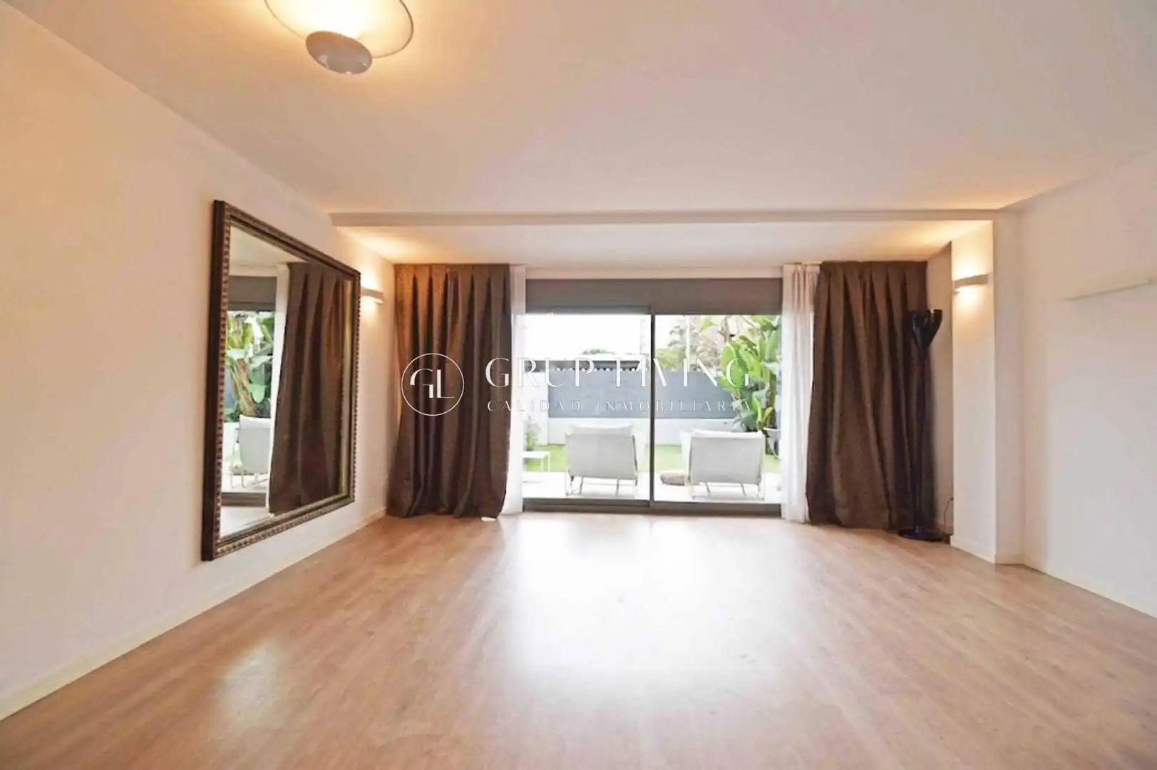 Habitación de Piso en venta en Sitges con Aire acondicionado, Calefacción y Jardín privado