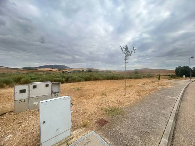 Terreno residencial en Venta en Calle Herrerillo en Layos